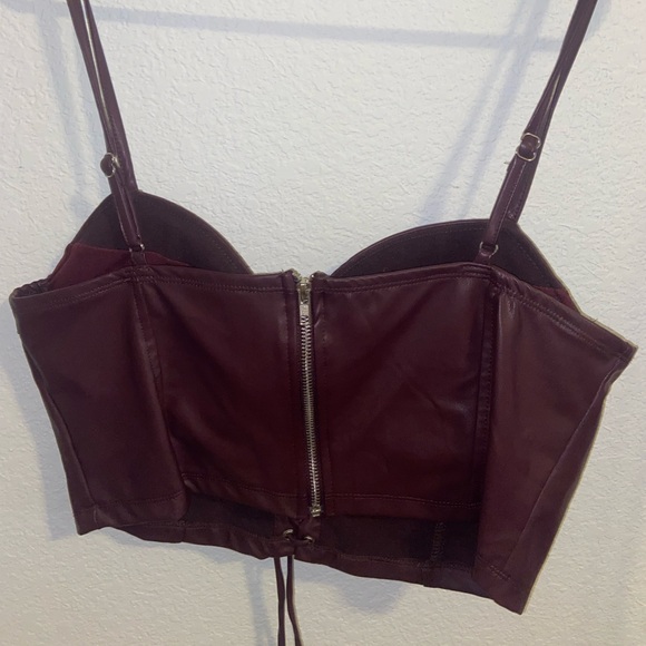 False Leather Zip Up Crop Top - Picture 3 of 4